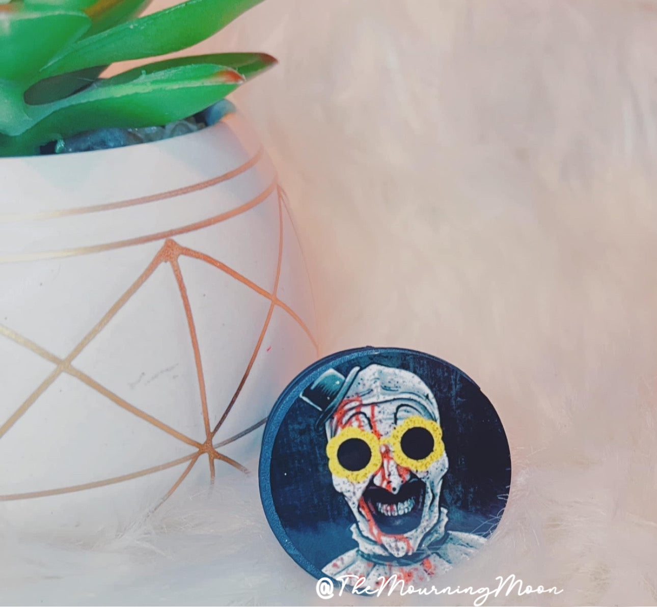 Art the clown phone grip