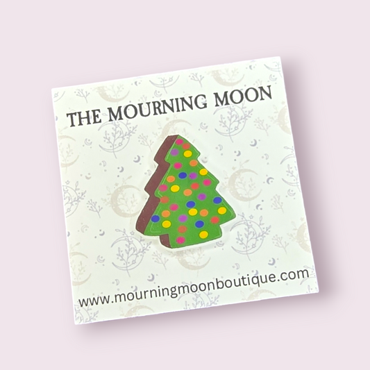 Chocolate Christmas tree cake pin