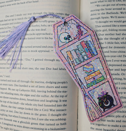Spooky bookshelf bookmark